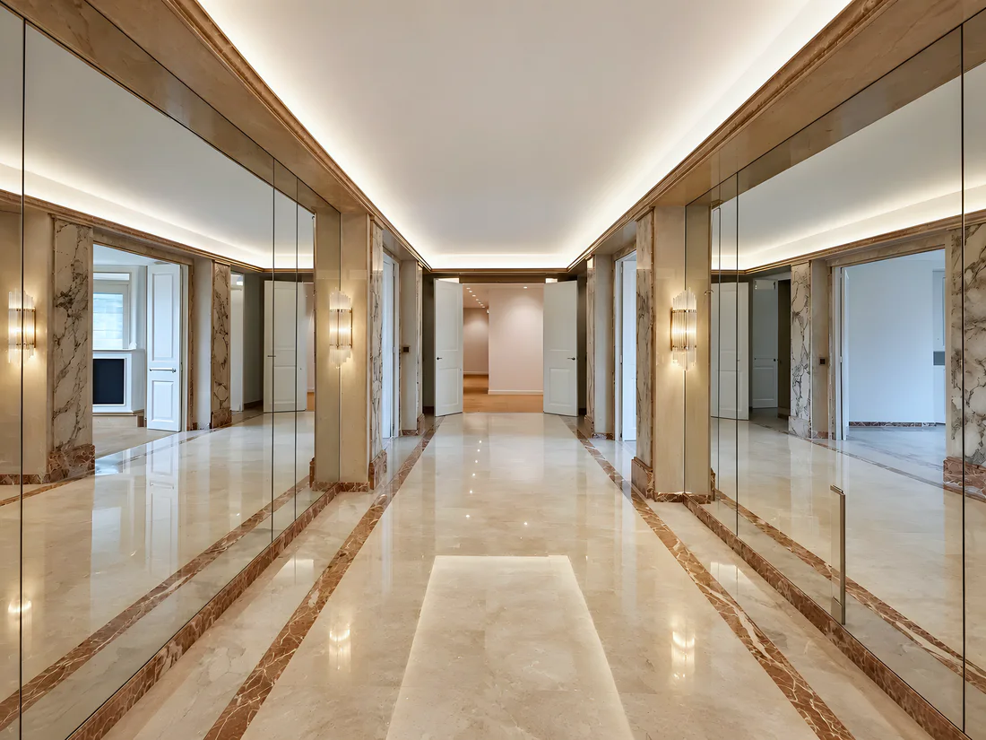 La galerie d’entrée après rénovation